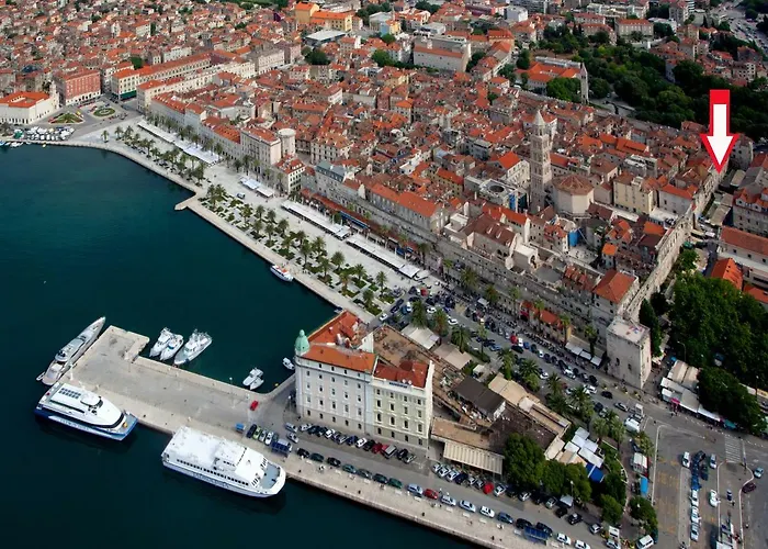 Emperor's Chambers Luxury Apartmán *