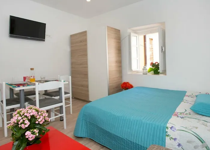 Emperor's Chambers Luxury